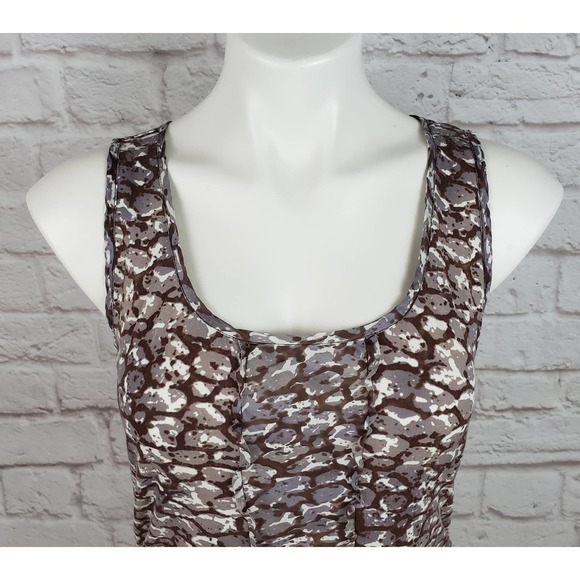 CAbi #967 Cobblestone Print Ruched Sleeveless Tank/Top ~ Size Medium - Picture 4 of 8